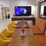Mavirem Hotel *